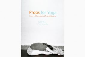 Props for Yoga. Vol. 2: Sitting Asanas and Forward Extensions